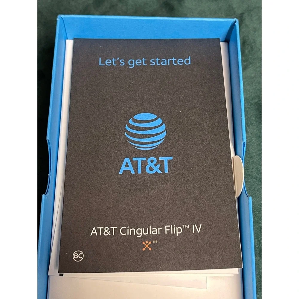 AT&T Cingular Flip IV U102AA 4G LTE Black Flip Phone with Charger and Box